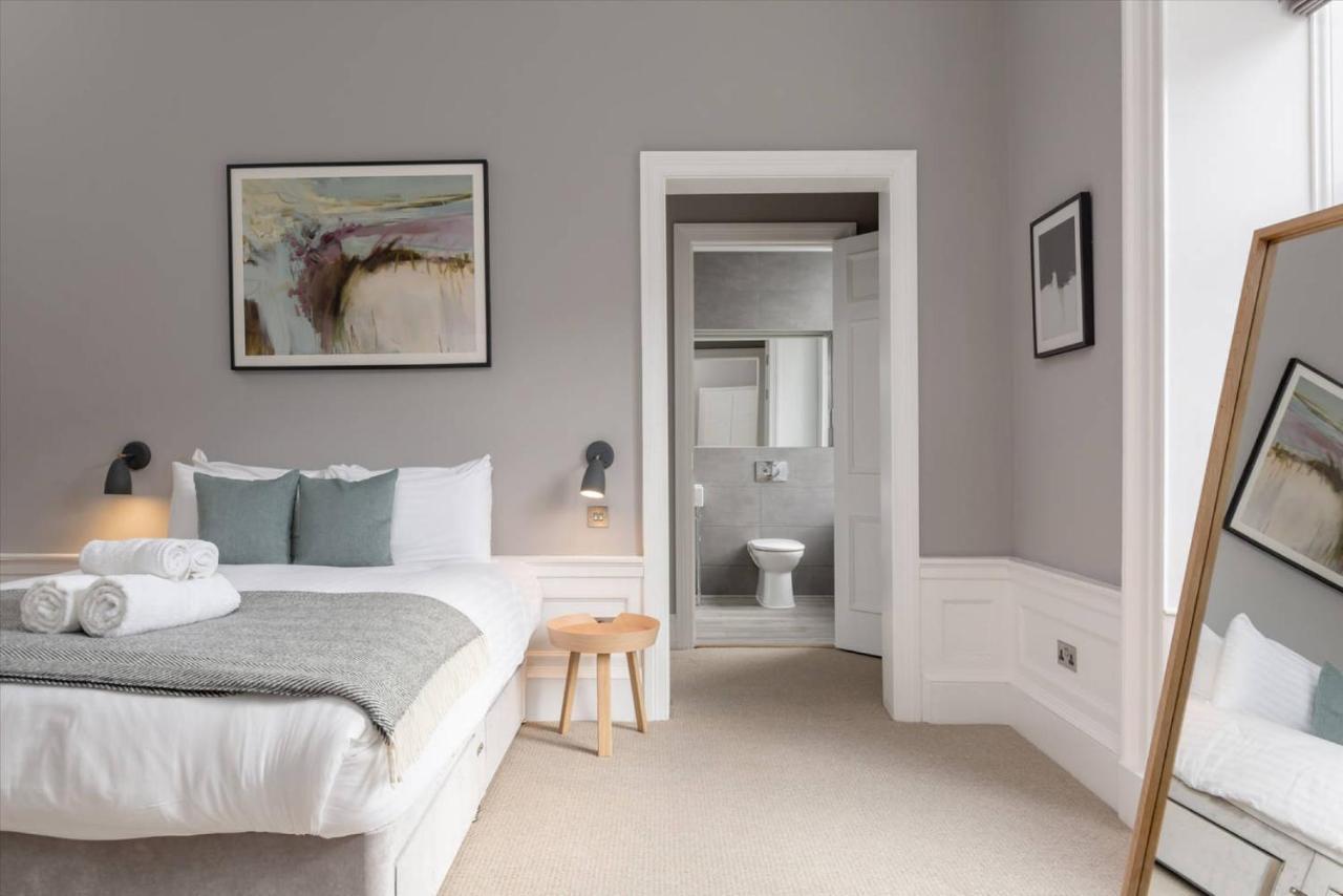 Joivy Spacious And Bright 1Bed Apt, Short Walk From Princes Street EDI Kültér fotó