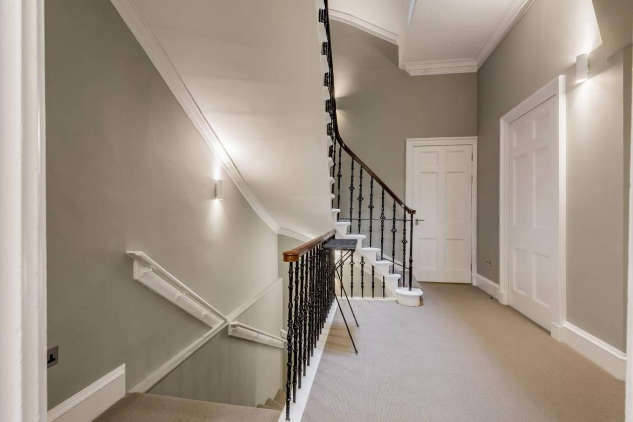 Joivy Spacious And Bright 1Bed Apt, Short Walk From Princes Street EDI Kültér fotó