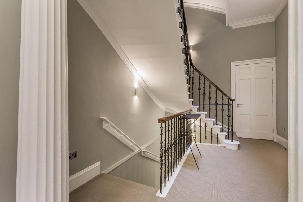 Joivy Spacious And Bright 1Bed Apt, Short Walk From Princes Street EDI Kültér fotó