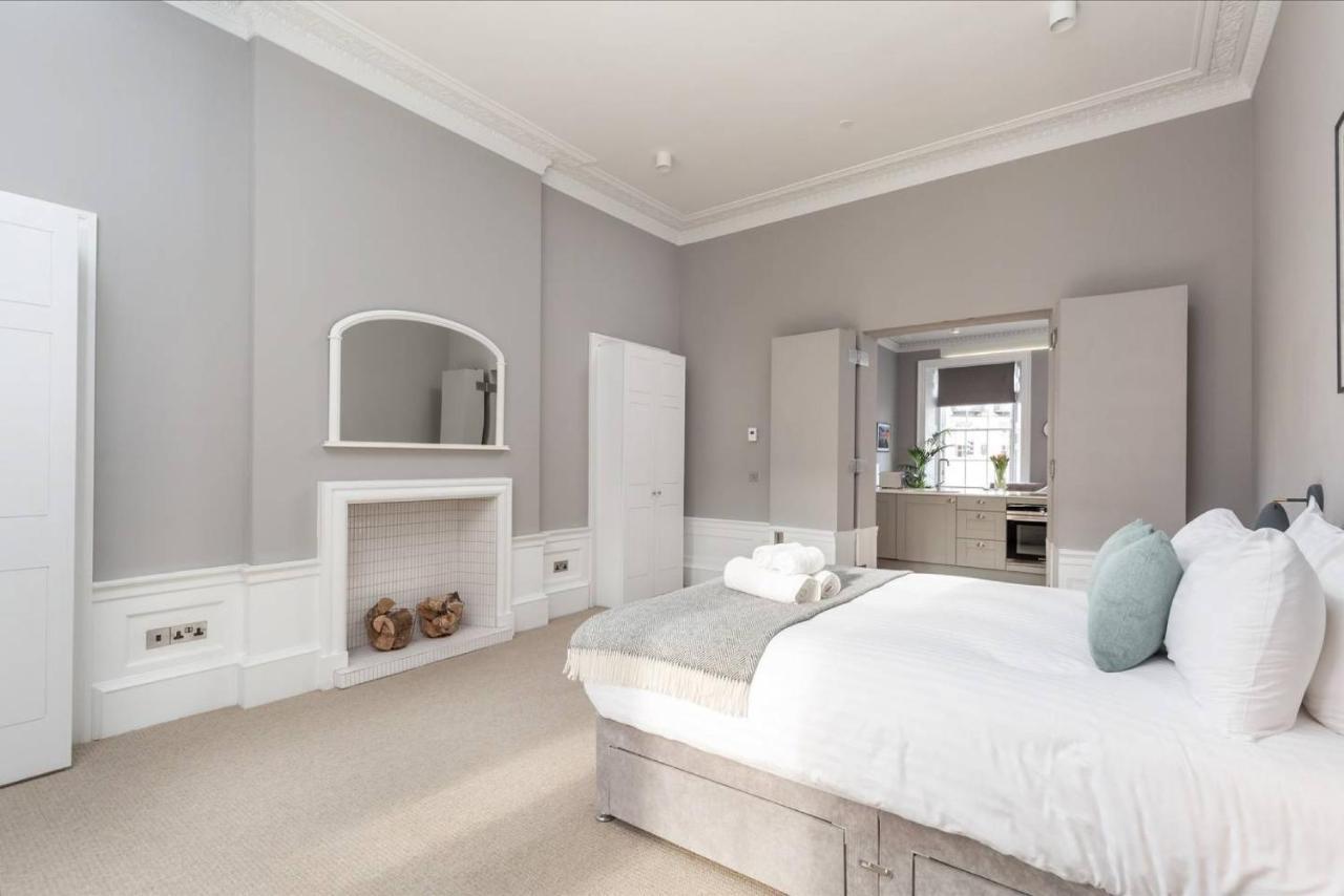 Joivy Spacious And Bright 1Bed Apt, Short Walk From Princes Street EDI Kültér fotó