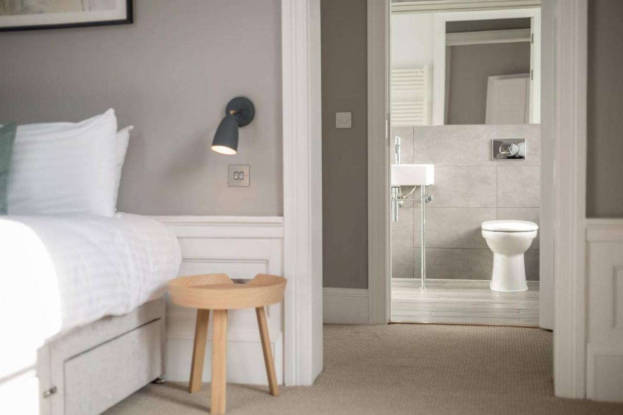 Joivy Spacious And Bright 1Bed Apt, Short Walk From Princes Street EDI Kültér fotó